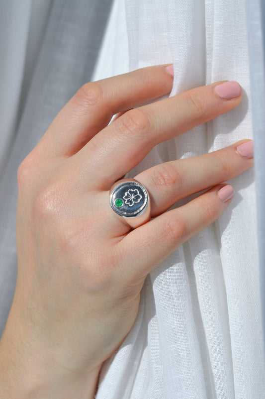 Clover Signet Ring