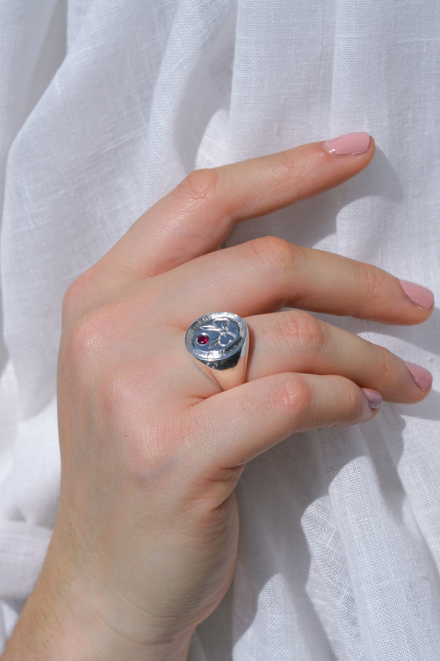 Bow Signet Ring