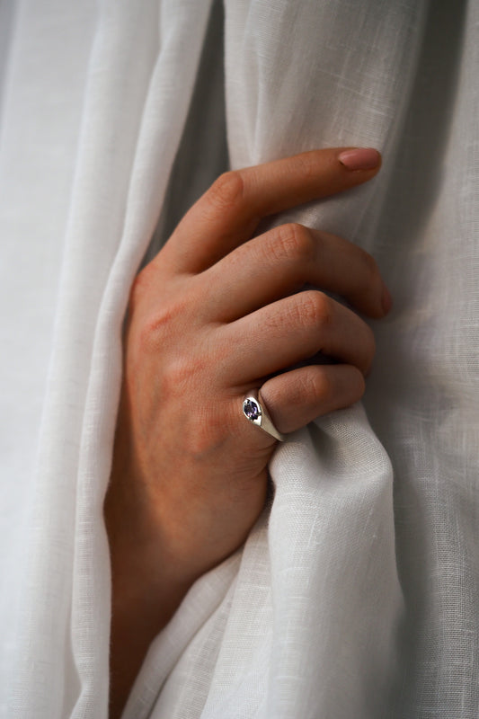 Lily Pinky Ring